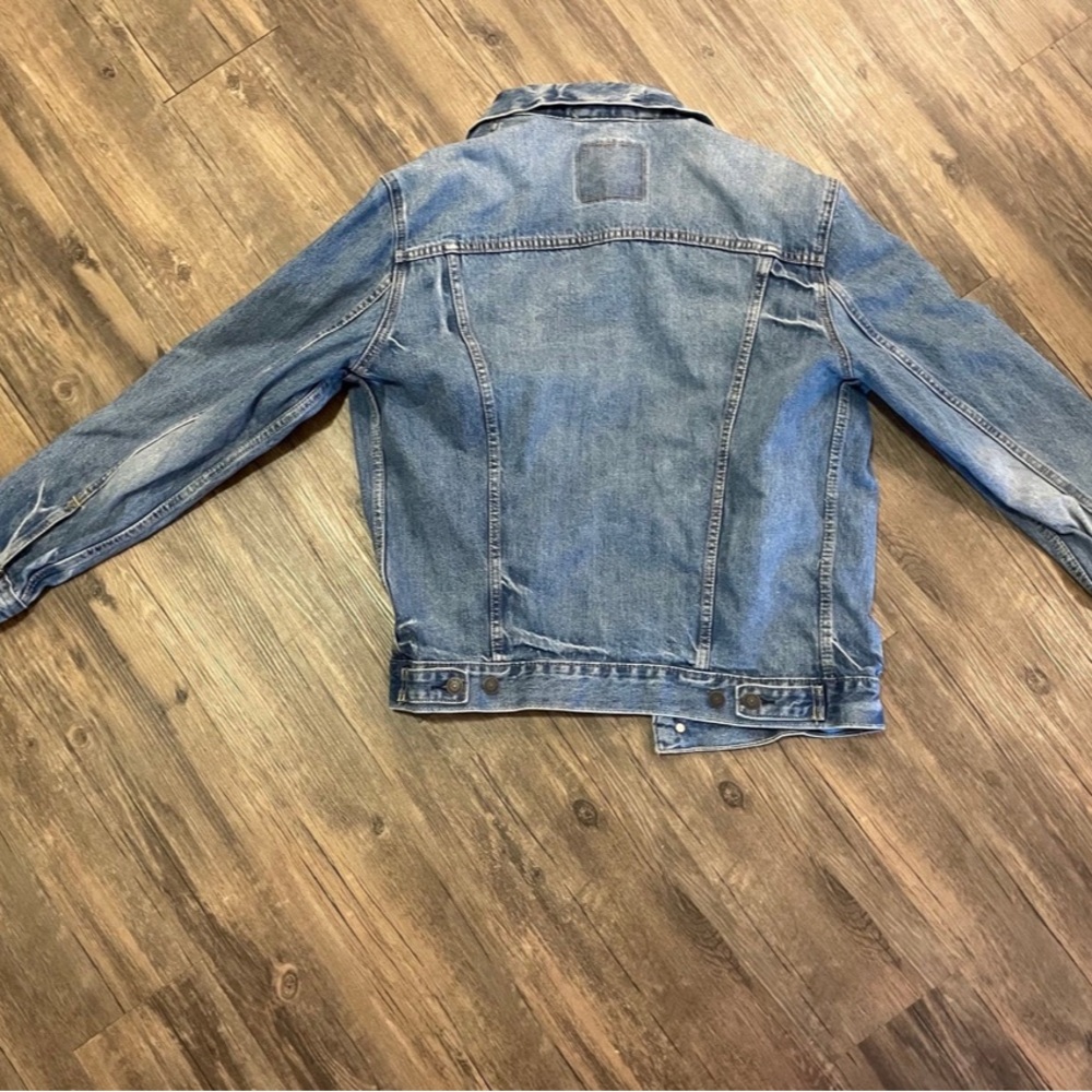 MENS Levi's Classic Blue Denim with Tan Label - Picture 2 of 3
